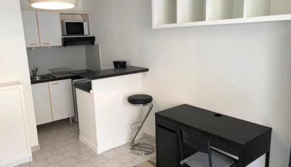 Logement tudiant Studio à Nmes (30000)