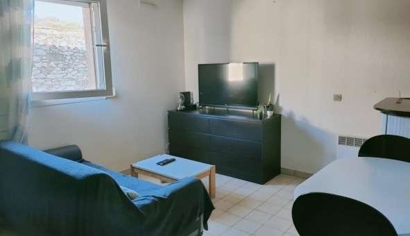 Logement étudiant Location Studio Vide Nîmes (30000)