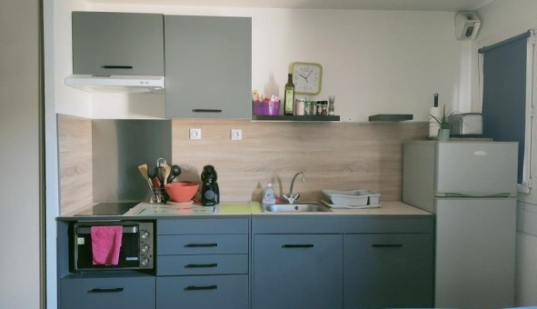 Logement tudiant Studio à Nmes (30000)