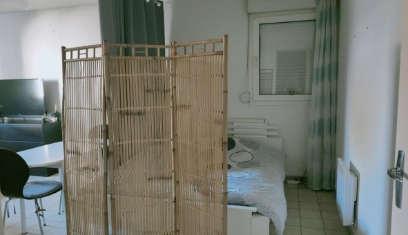 Logement tudiant Studio à Nmes (30000)