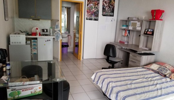 Logement étudiant Location Studio Vide Nîmes (30000)