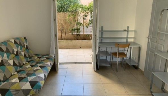 Logement tudiant Studio à Nmes (30000)