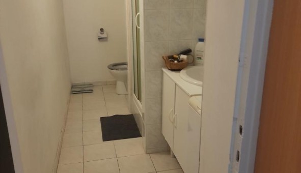 Logement tudiant Studio à Nmes (30000)