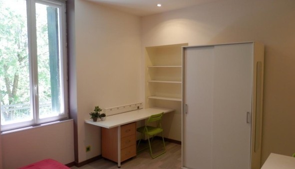 Logement tudiant Location Studio Vide Nmes (30000)