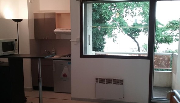 Logement tudiant Studio à Nmes (30000)