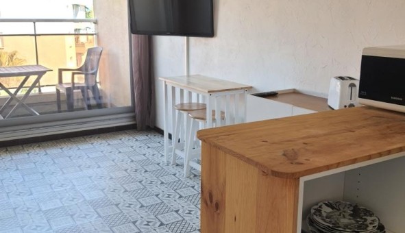 Logement tudiant Location Studio Vide Nmes (30000)