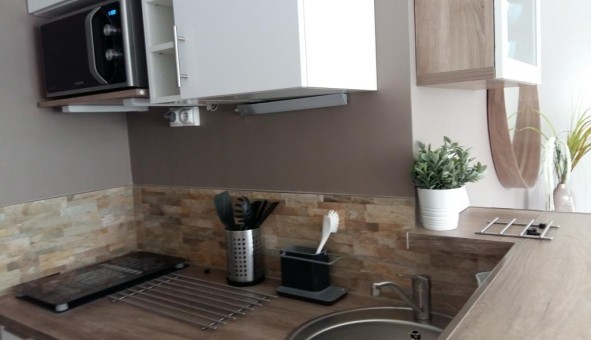 Logement tudiant Studio à Nmes (30000)