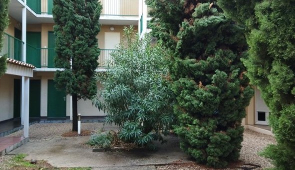 Logement étudiant Location Studio Vide Nîmes (30000)