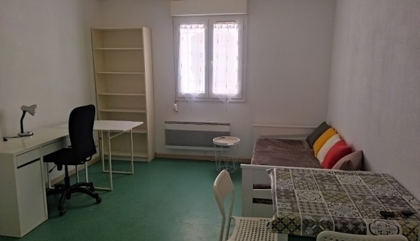 Logement tudiant Studio à Nmes (30000)