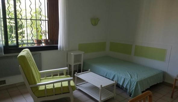 Logement tudiant Studio à Nmes (30000)