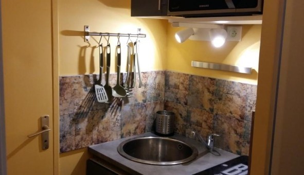Logement tudiant Studio à Nmes (30000)