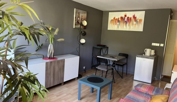 Logement tudiant Studio à Nmes (30000)