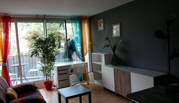 Logement tudiant Studio à Nmes (30000)