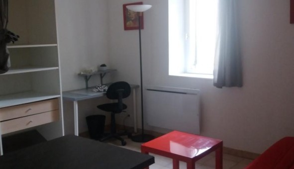 Logement tudiant Location Studio Vide Nmes (30000)