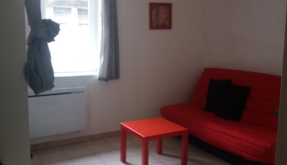 Logement tudiant Studio à Nmes (30000)
