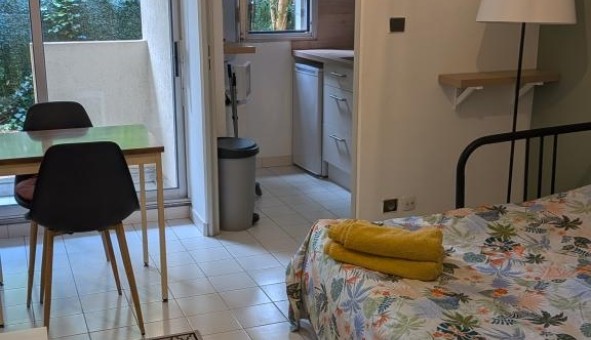 Logement étudiant Location Studio Vide Nîmes (30000)