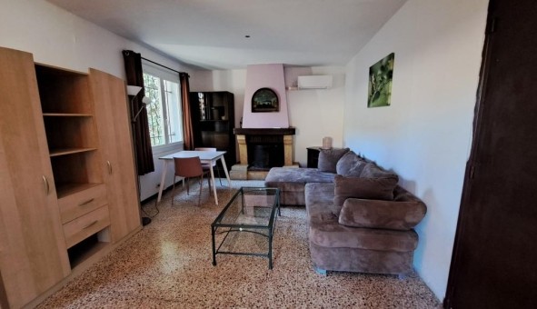 Logement tudiant Location Studio Vide Nmes (30000)