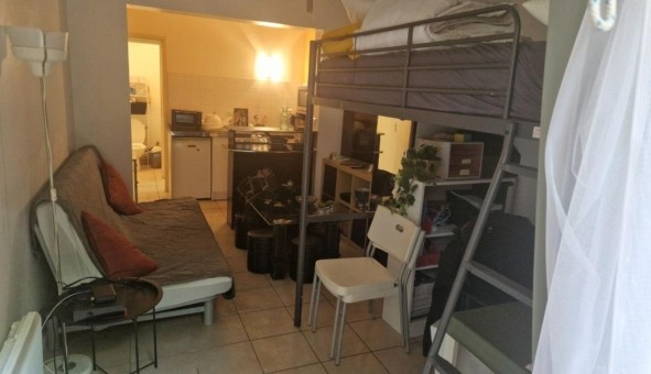 Logement tudiant Studio à Nmes (30000)