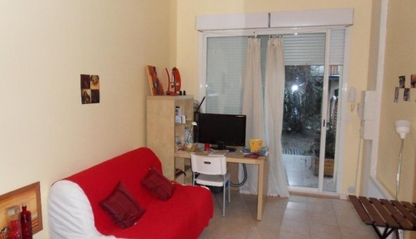 Logement tudiant Studio à Nmes (30000)