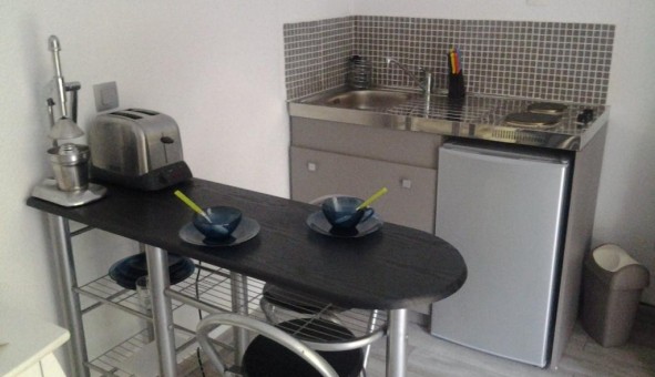 Logement tudiant Studio à Nmes (30000)