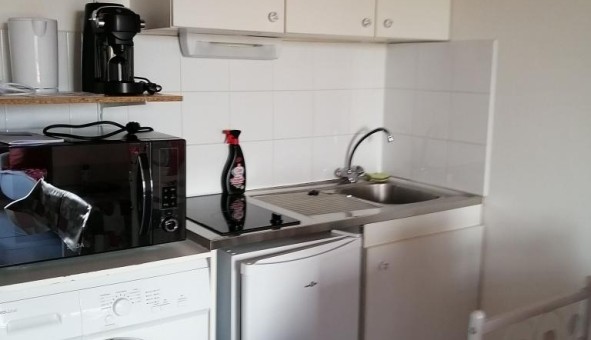 Logement tudiant Location Studio Vide Nmes (30000)