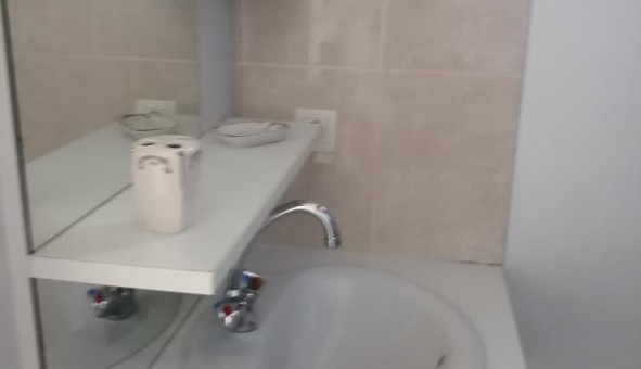 Logement tudiant Studio à Nmes (30000)