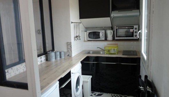 Logement tudiant Location Studio Vide Nmes (30000)