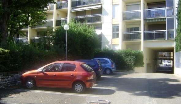 Logement tudiant Studio à Nmes (30000)