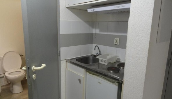 Logement tudiant Studio à Nmes (30000)