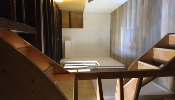 Logement tudiant Studio à Nmes (30000)