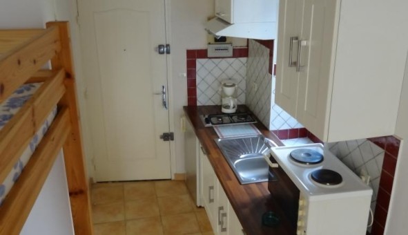 Logement tudiant Location Studio Vide Nmes (30000)
