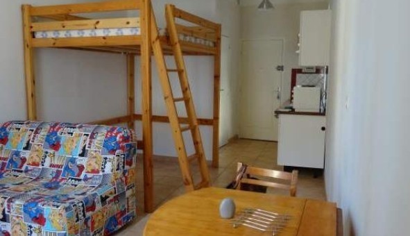 Logement tudiant Studio à Nmes (30000)