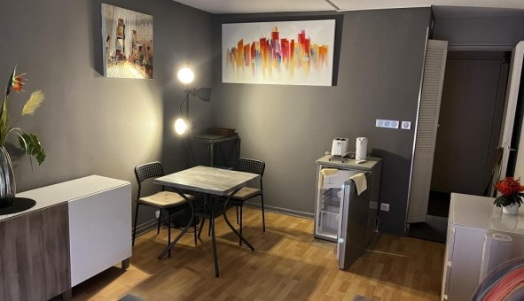 Logement tudiant Studio à Nmes (30000)