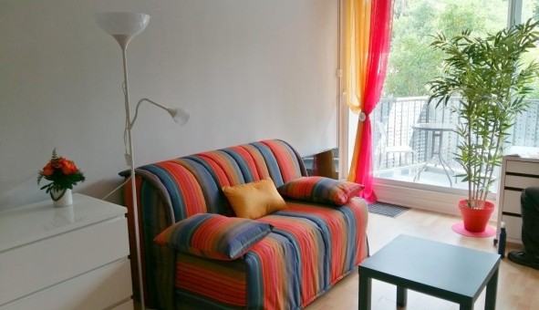 Logement tudiant Studio à Nmes (30000)