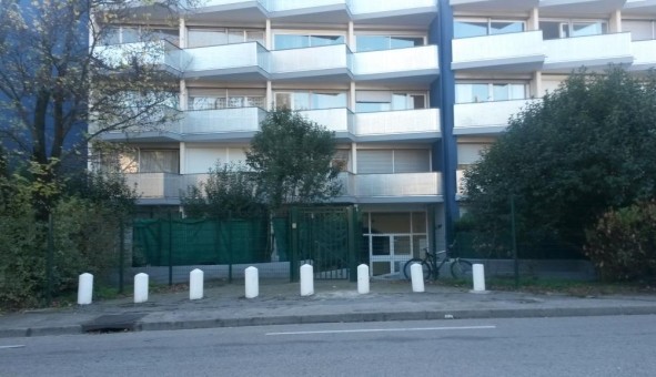 Logement tudiant Studio à Nmes (30000)