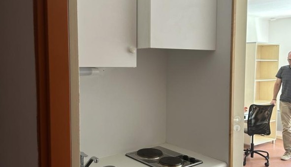 Logement tudiant Studio à Nmes (30000)