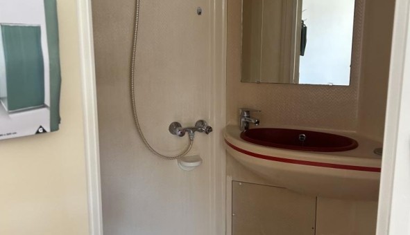 Logement tudiant Studio à Nmes (30000)