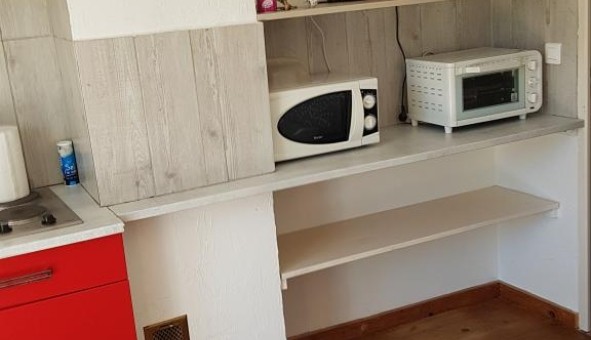 Logement tudiant Studio à Nmes (30000)