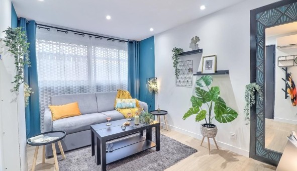 Logement tudiant Studio à Nmes (30000)