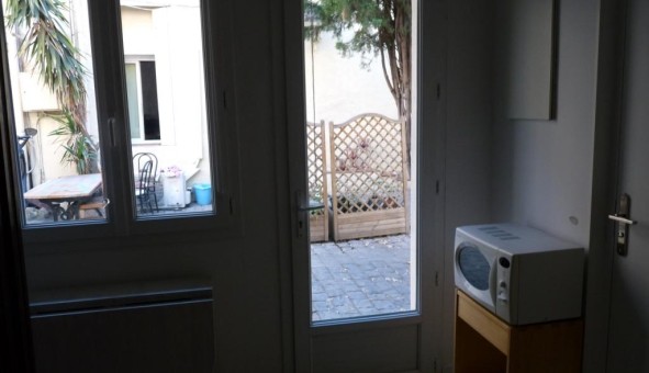 Logement tudiant Studio à Nmes (30000)