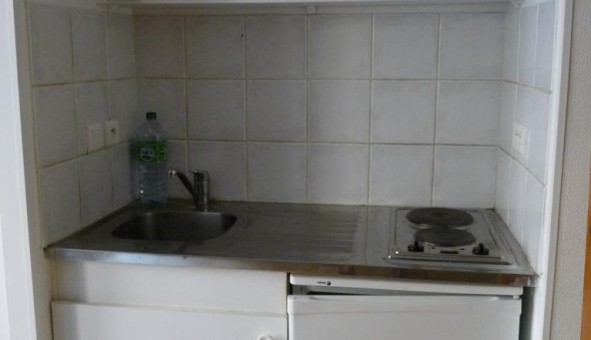 Logement tudiant Studio à Nmes (30000)
