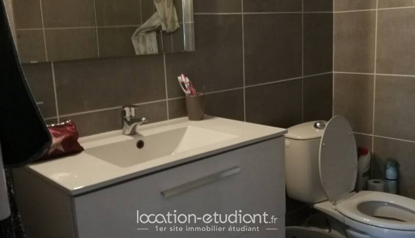 Logement tudiant Studio à Nmes (30000)