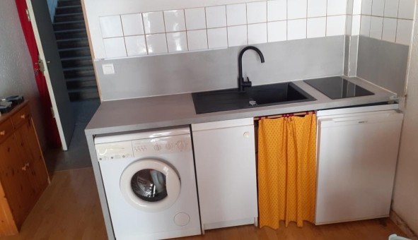 Logement tudiant Studio à Nmes (30000)