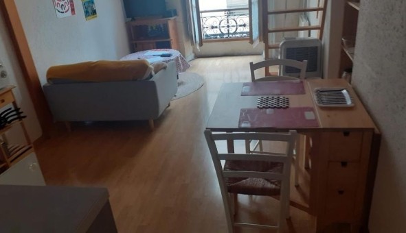 Logement tudiant Studio à Nmes (30000)