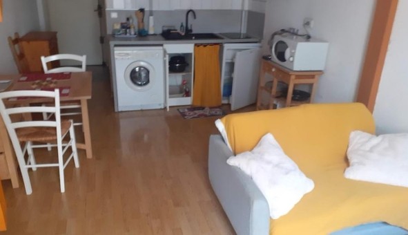 Logement tudiant Studio à Nmes (30000)