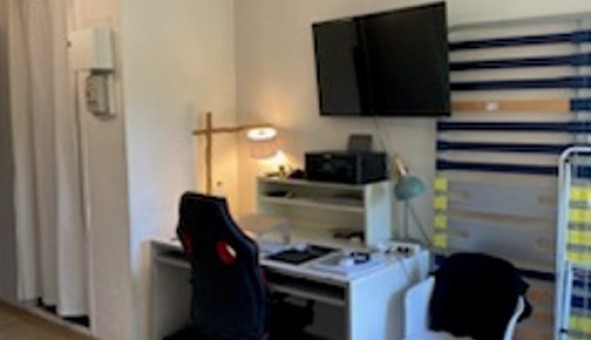 Logement tudiant Studio à Nmes (30000)