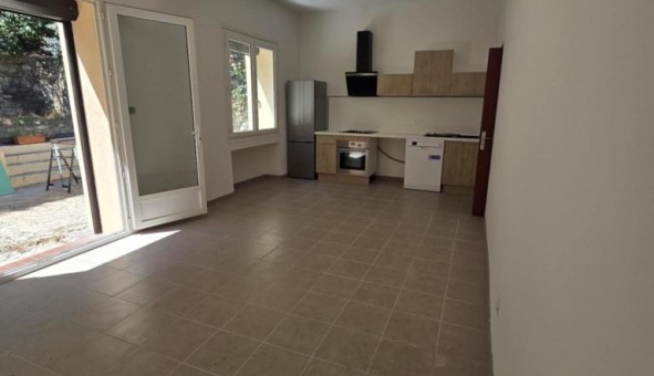 Logement tudiant Studio à Nmes (30000)