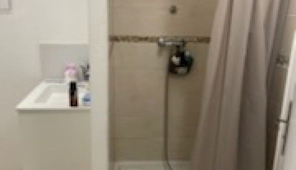 Logement tudiant Location Studio Vide Nmes (30000)