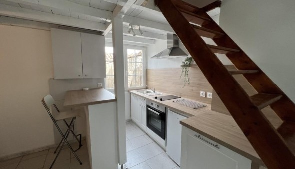 Logement tudiant Studio à Nmes (30000)