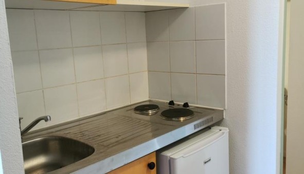 Logement tudiant Studio à Nmes (30000)